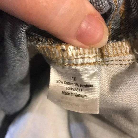 A.N.A. Boyfriend Skinny Crop Distressed Jeans - Picture 8 of 9